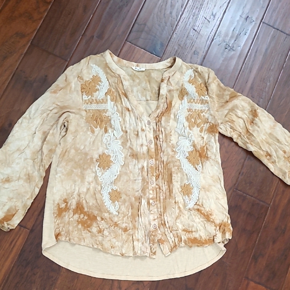 Miss Me Cream and Brown Blend Embroidered Blouse with Ribbed back size Medium